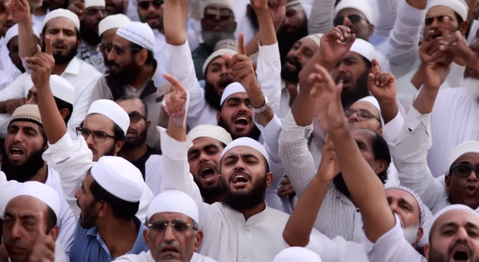 Bangladesh Islamist rallies, ISKCON ban demand