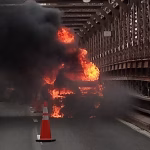 Brooklyn Bridge car fire