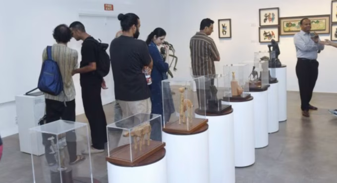 Exhibition of 20th Century Indian Sculpture in Delhi