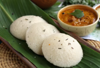 Soft homemade idli
