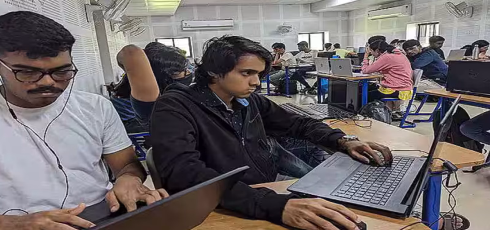 Student applying for IIT JAM