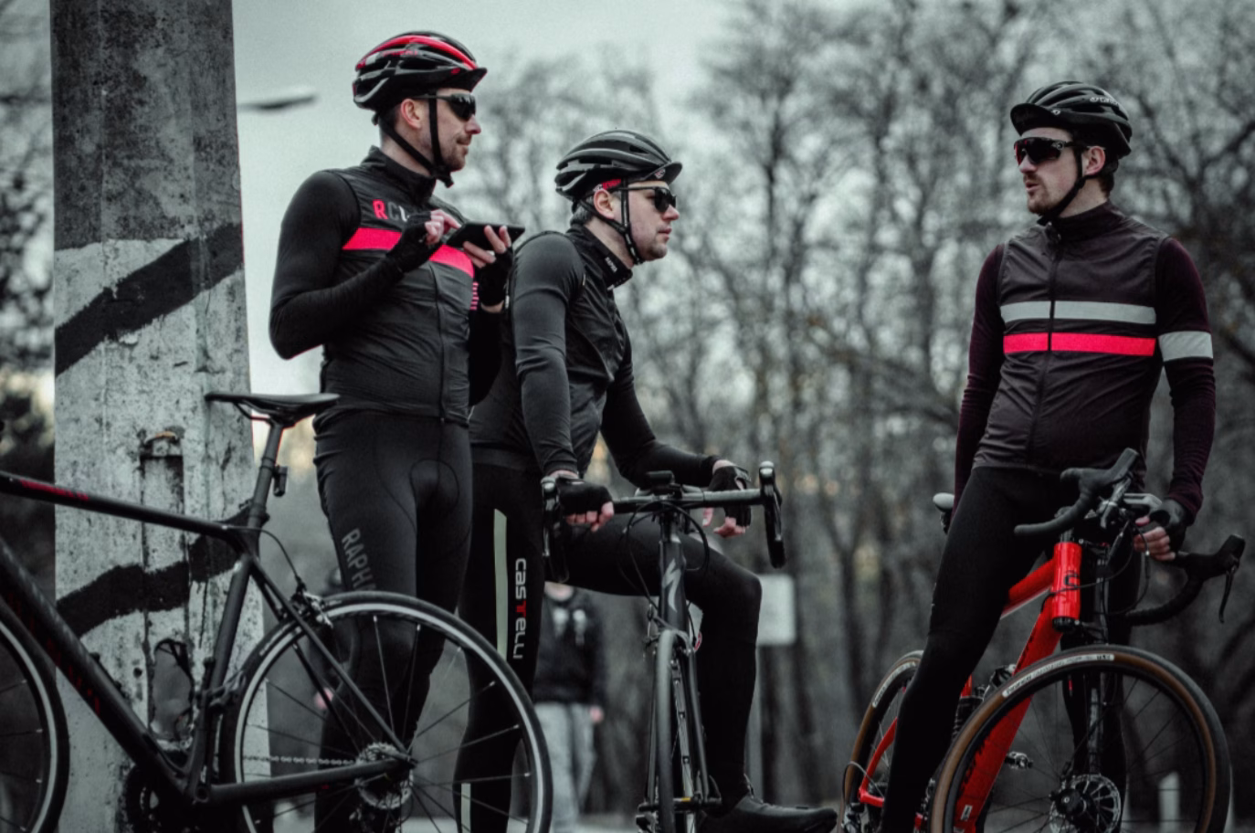 modern bicycle equipped with essential 2025 accessories