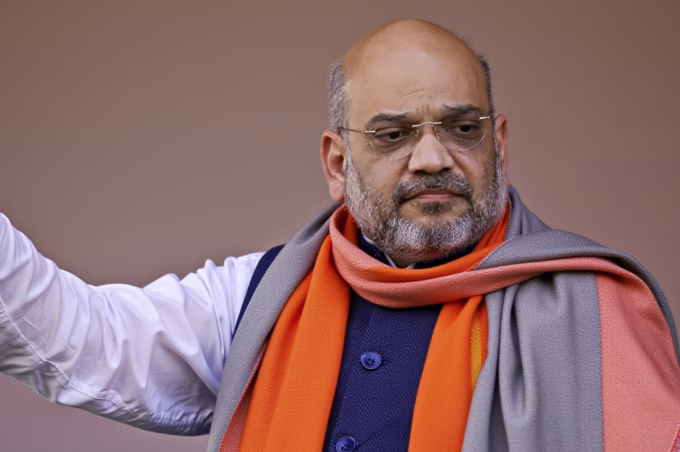 Delhi explosion investigation, Home Minister site visit