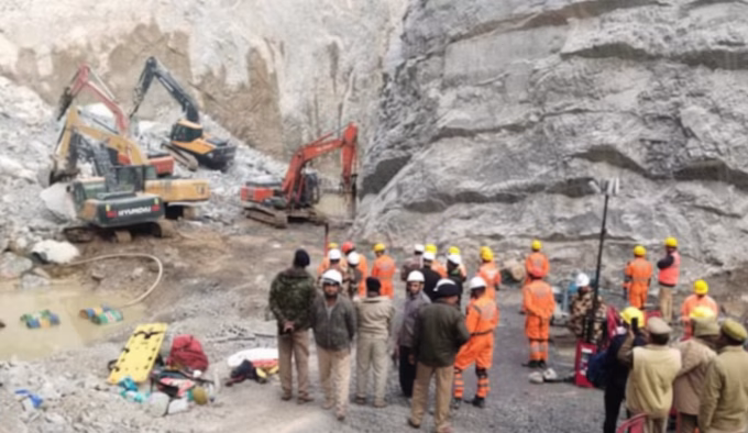 Stone Mine Collapses in Sonbhadra, Uttar Pradesh; Multiple Trapped, One Dead