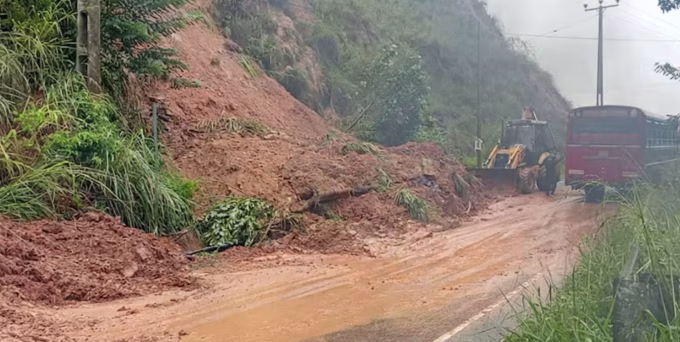 Sri Lanka Rain Disaster: Over 40 Dead in Floods & Landslides