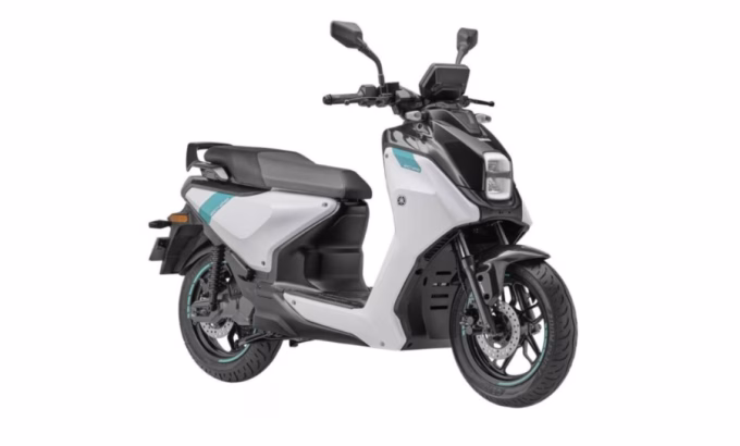 Yamaha EC-06 Electric Scooter Revealed: Long Range and Advanced Features