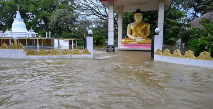 470 Missing in Indonesia: Military Helicopters Battle Asia's Flood Catastrophe