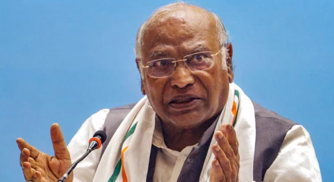 Kharge Attacks VB-G RAM G Bill: 'Crushes Poor', States Burdened – Street to Parliament Fight!
