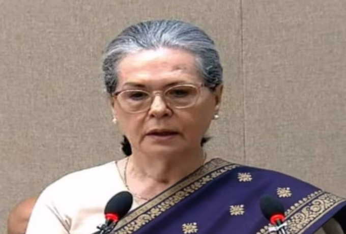 Sonia Labels VB Bill Anti-Poor, Full Debate Exposed!