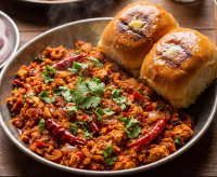 Street Style Anda Bhurji