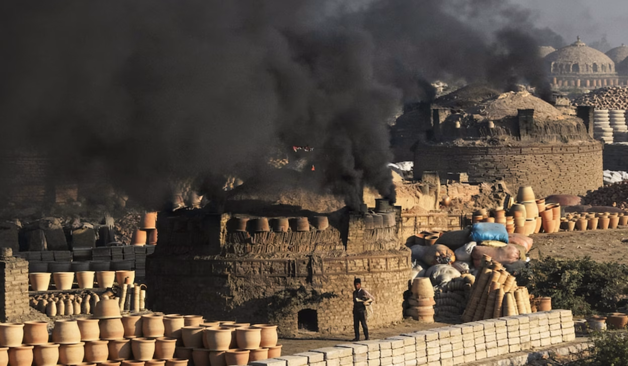 Pakistan air pollution, PAQI air monitors