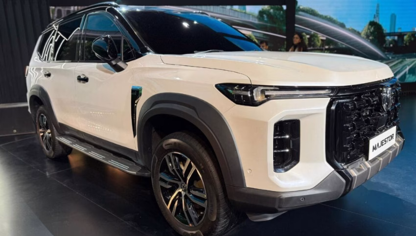 7-Seater MG Majestor SUV