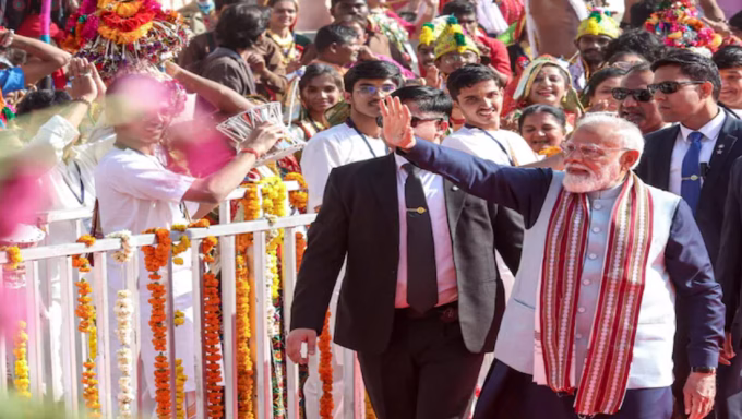 Modi Exposes How Invaders' Atrocities Were Whitewashed as 'Loot'