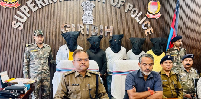 Giridih Deputy Commissioner and Superintendent of Police appeal to stay away from rumours.