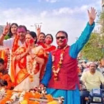 Newly elected councilor Urmila Mandal took out a victory procession with her supporters.