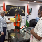 Members of Shriram Janaki Tapovan Temple Trust met the Deputy Commissioner-cum-District Magistrate.