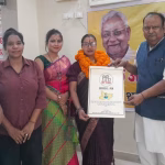 On Women's Day, Poonam Kumar was given 'Best Woman Award 2026' by BFTAA at the hands of Padmashree Dr. Vimal Jain.