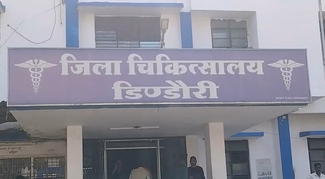 Allegation of negligence in district hospital, death of new born.