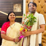 State President of LJP Mahila Cell Asha Rai had a courtesy meeting with Mayor Sanjeev Singh.