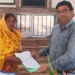 Councilor Nirupama Devi handed over the permission letter for the cleaning work.