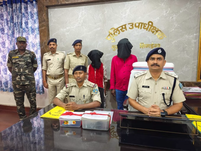 Plan to take minor girls to Surat foiled, accused arrested.