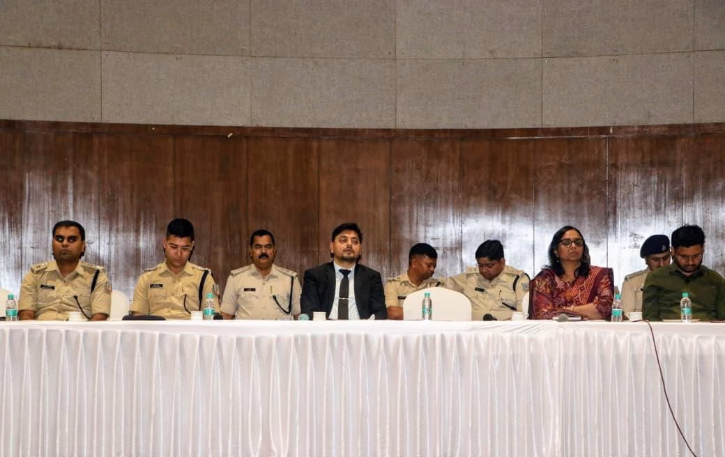 Appeal to celebrate the festival in a cordial atmosphere.