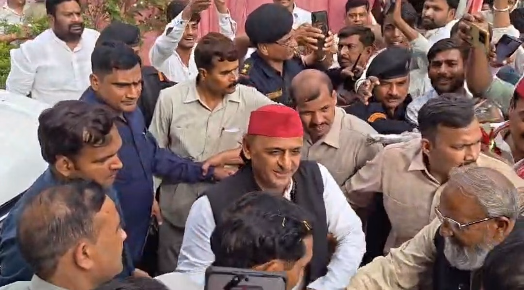 Akhilesh Yadav reached Kanpur Dehat, SP supremo and former Chief Minister participated in the private program.