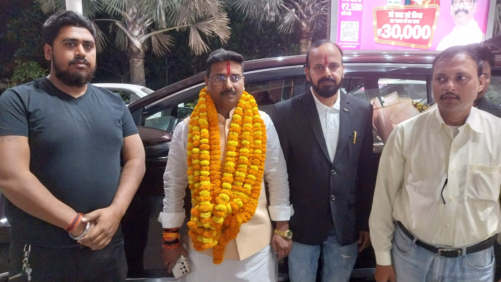 Abhinandan Trust Chairman welcomed at Birsa Munda Airport.