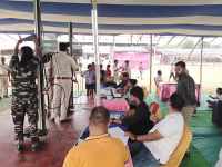 On the 9th day of the Home Guard reinstatement process, female candidates of Baghmara and Govindpur blocks took the physical efficiency test.