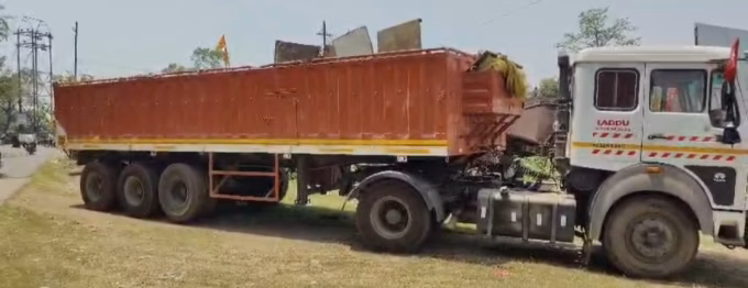 Fake truck theft exposed, conspiracy to sell scrap busted.