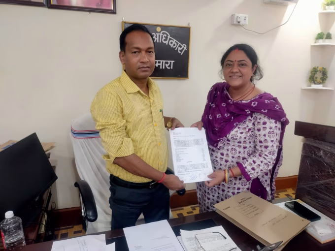 Demand for compensation to the victims of Rajbari fire.