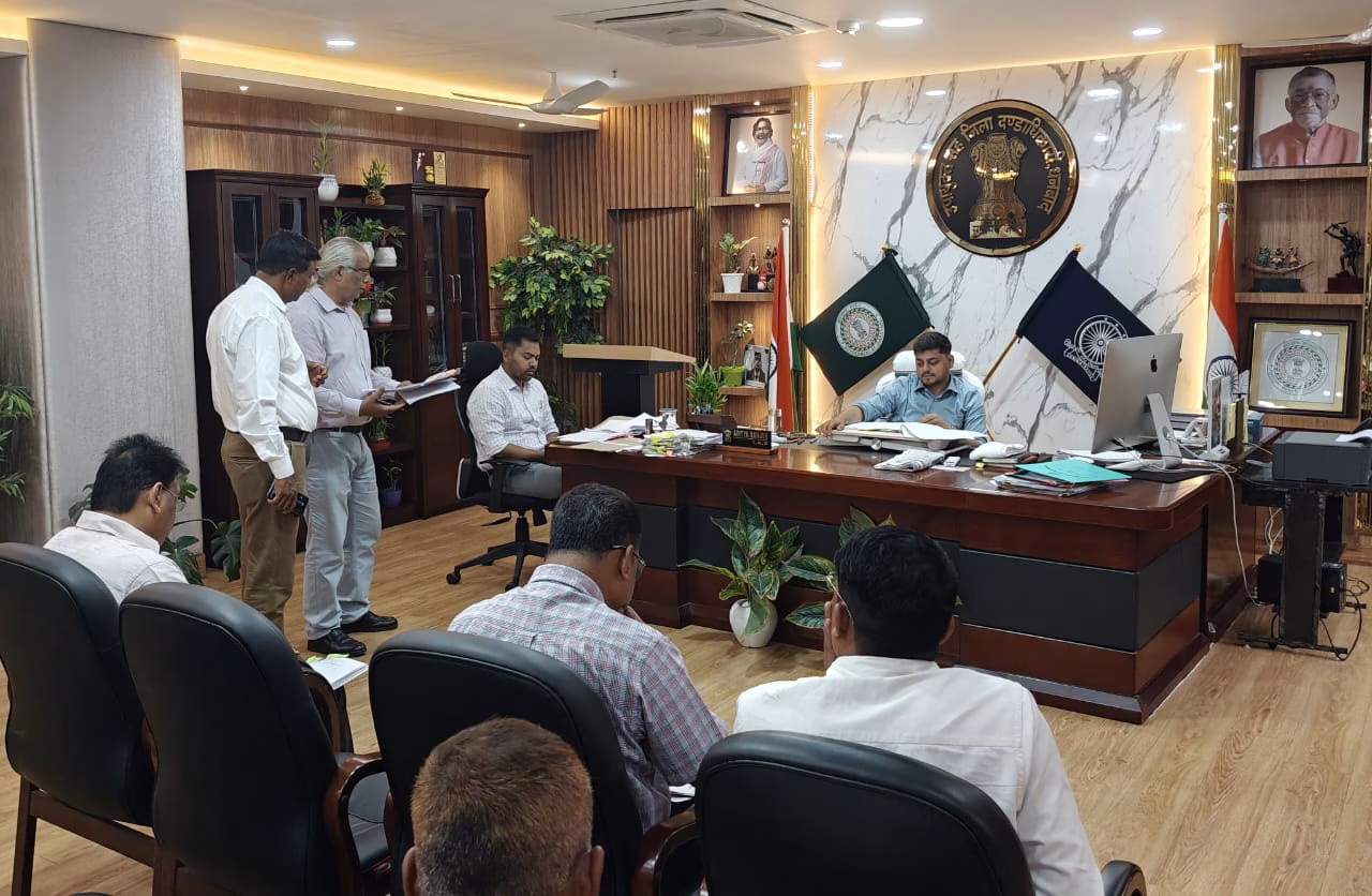 The meeting of the District Establishment Committee and the District Panchayat Establishment Committee was held under the chairmanship of the Deputy Commissioner.