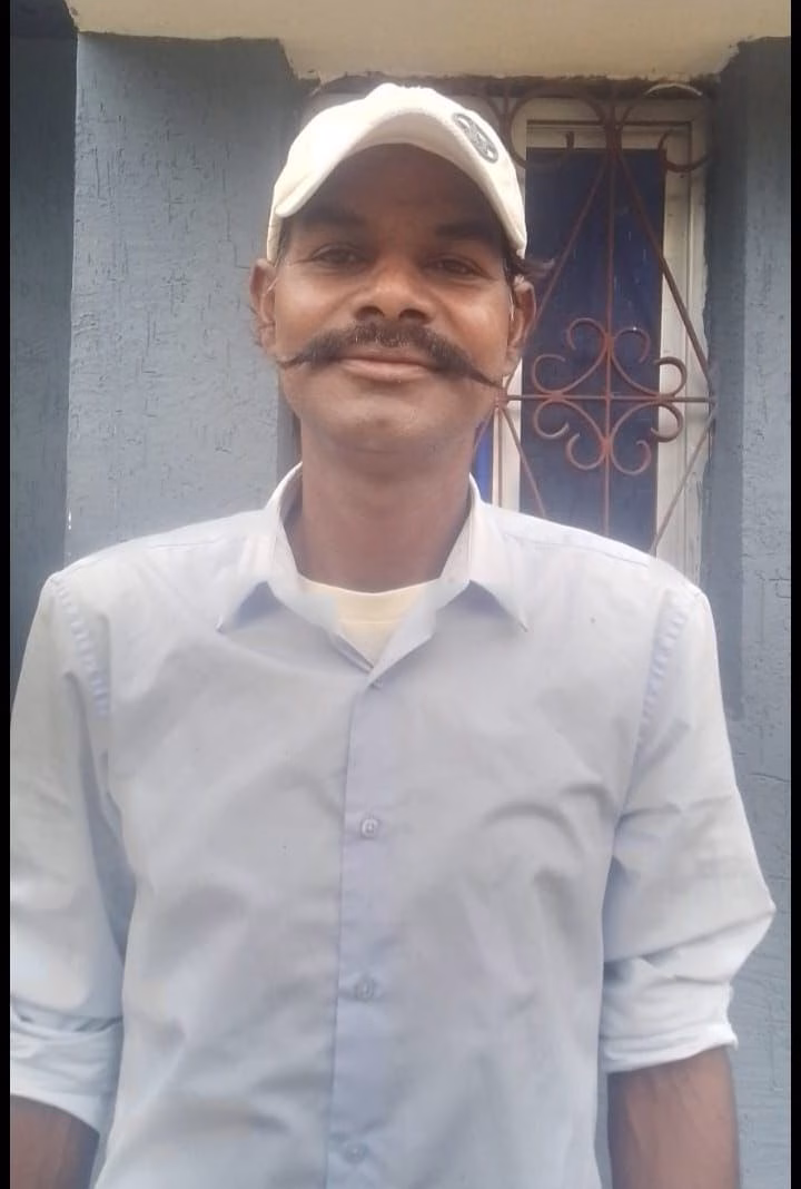 Sarpanch of Cambo village of Mandar, missing child from Dhanbad station reached home safely.