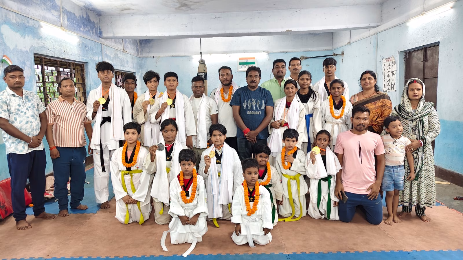 The head honored the players of EBC Taekwondo Club.