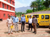 Fine of Rs 1 lakh 60 thousand on vehicles of Doon Public School.