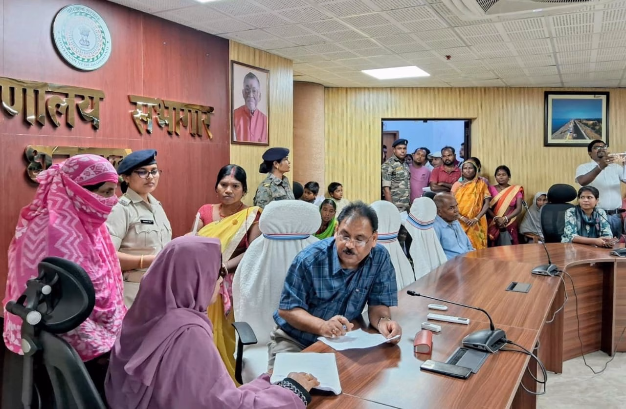 Director DRDB listened to the complaints of common citizens.