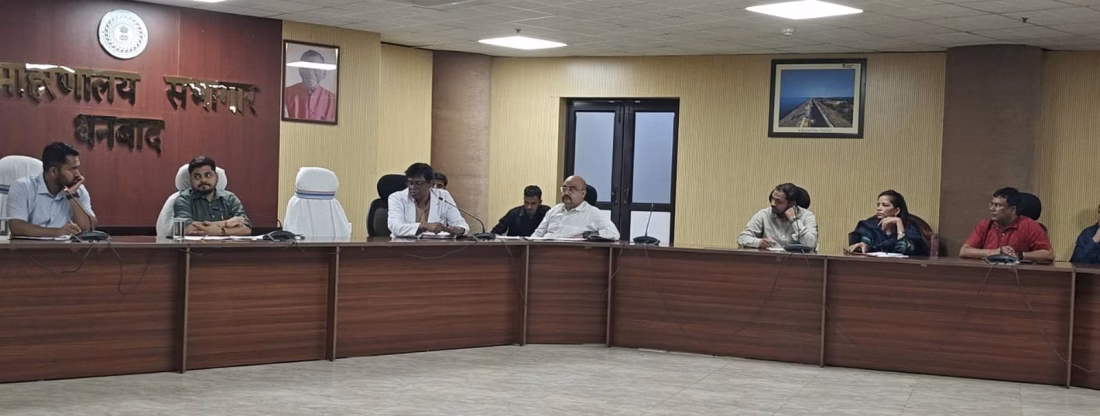 Deputy Commissioner held a meeting to strengthen the electricity system in all the health centers including Sadar, SNMMCH.