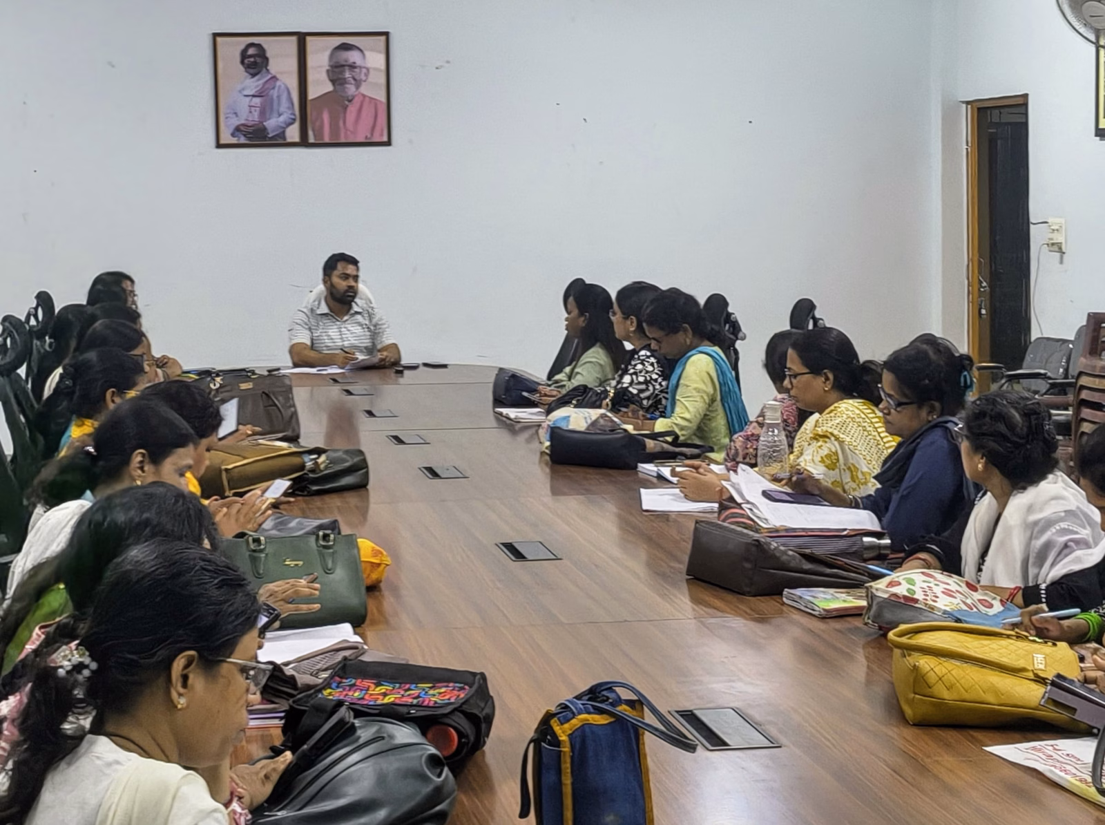 DDC reviews Pradhan Mantri Matru Vandana Yojana.