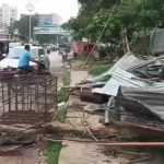Major action by Zila Parishad in Dhanbad: Bulldozers rolled near Bhui-phod Temple; 20 illegal shops and cattle sheds demolished.