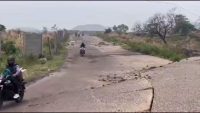 After Kendua, a major hazard has now emerged on the Jharia-Sindri-Baliapur main road; a ₹44-crore road has caved in within just one year.
