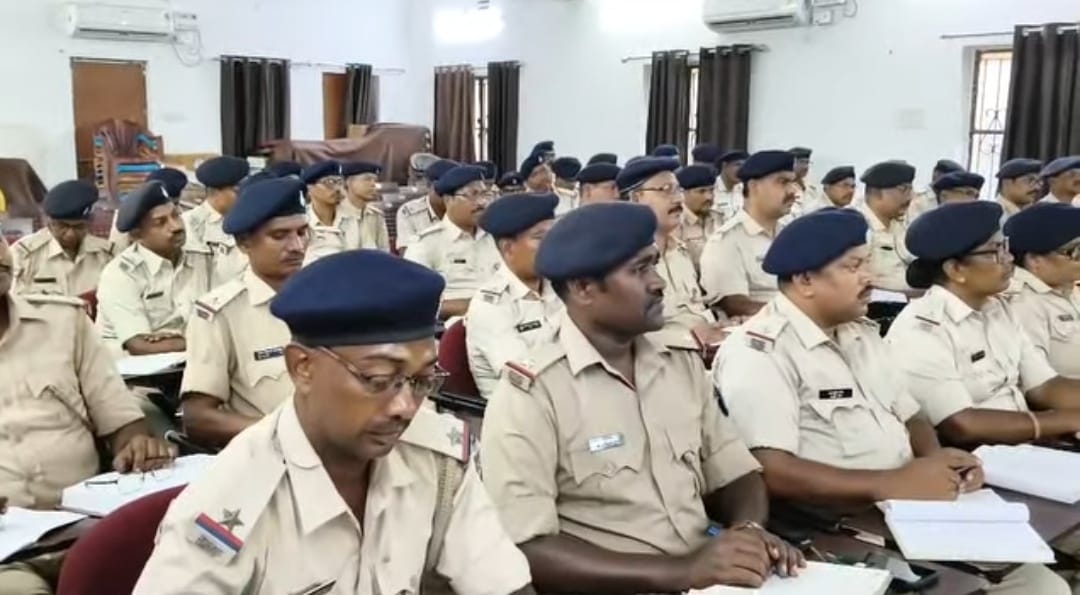 Dhanbad Police's new initiative: ASI-rank officers to receive special training in modern investigation techniques.
