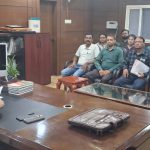 Jharkhand Veterinary Services Association meets Deputy Commissioner, demands arrest of the accused.