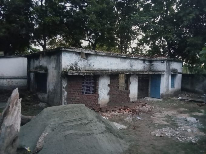 Attempt to illegally occupy the old Panchayat building in Tetulmari