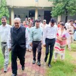Divisional Commissioner inspected polling booths in Maithon and Nirsa; directed officials to focus on digitization.