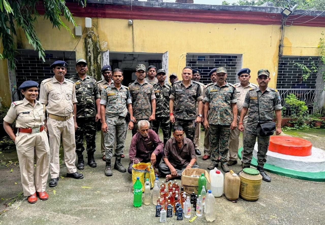 Two nabbed for selling illicit liquor near GNM College; Mahua and Indian-Made Foreign Liquor (IMFL) seized.