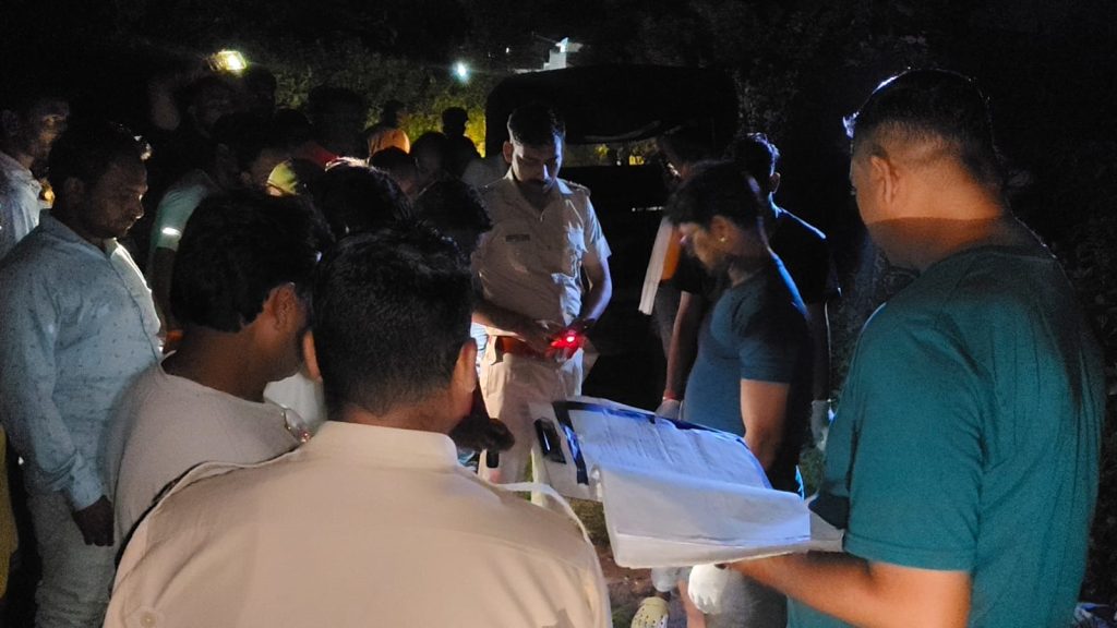 Body of unidentified person found in bushes; murdered by being crushed with a stone.