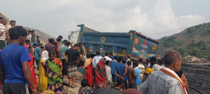 dhanbad-bccl-gondudih-loading-point-accident-woman-worker-death-news