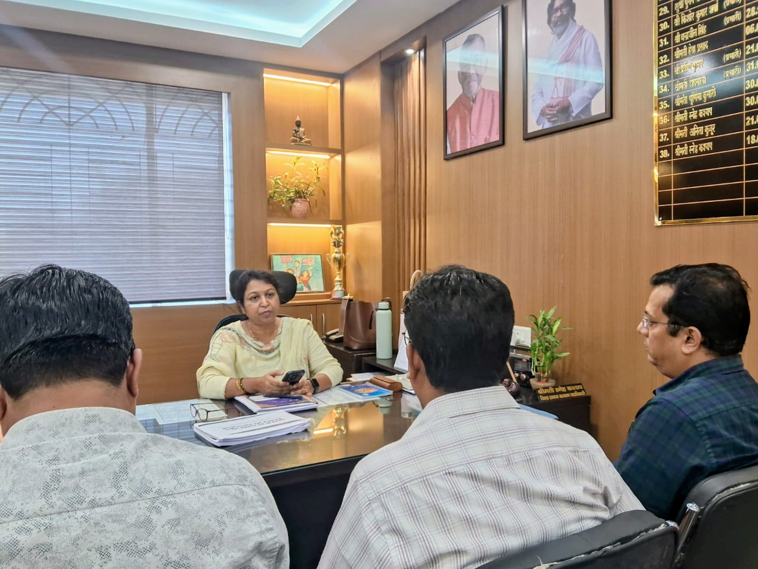 dhanbad-anganwadi-special-aadhaar-camp-0-to-5-years-children