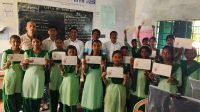 dhanbad-schoolgirls-send-rakhi-to-jawans-assam-chhattisgarh